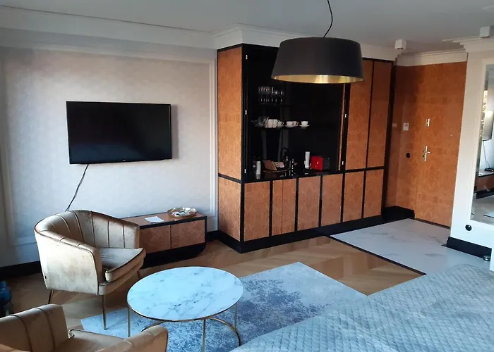 Kr47 Kossak Residence